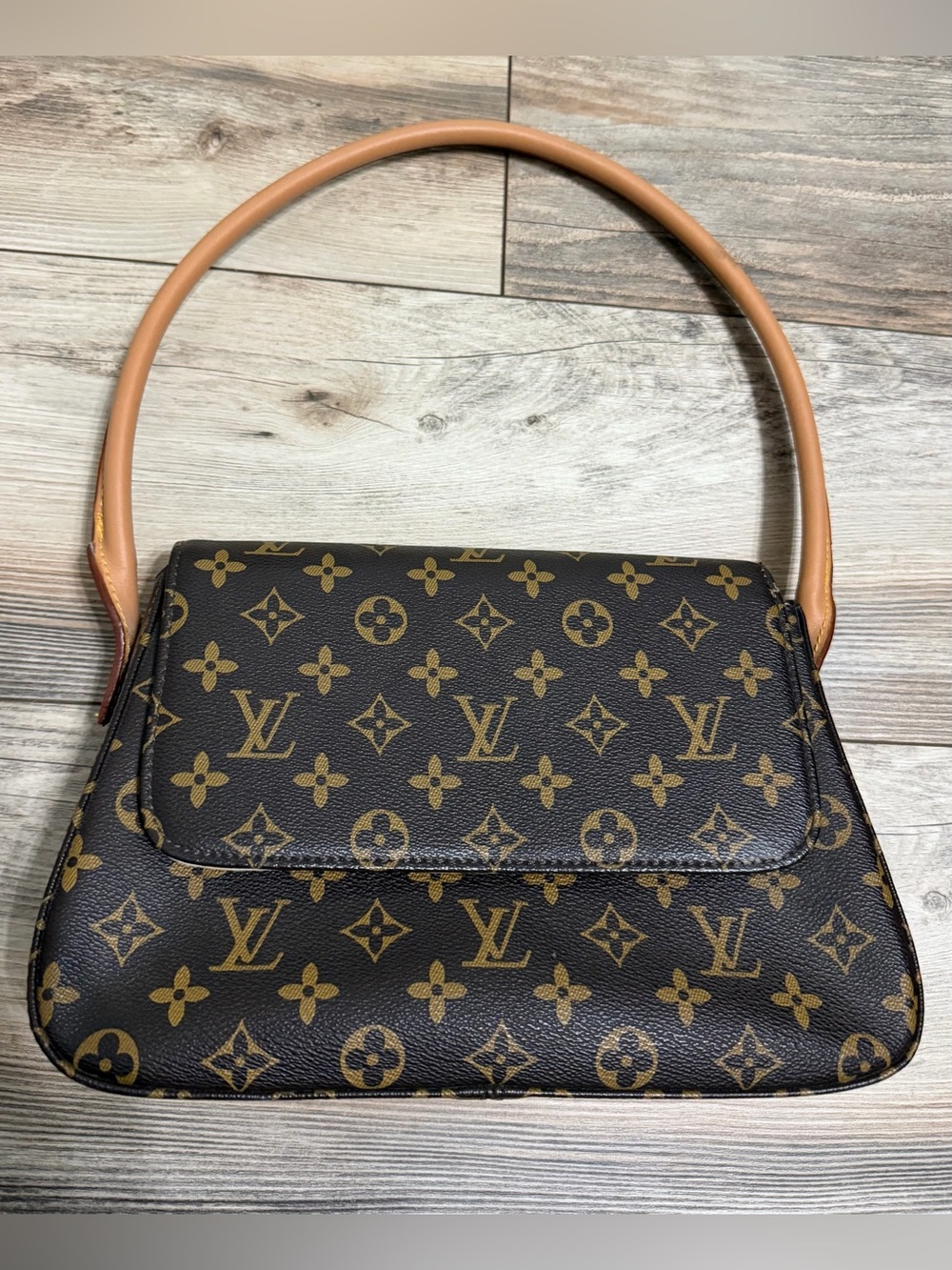 Louis Vuitton monogram Mini Looping Handbag